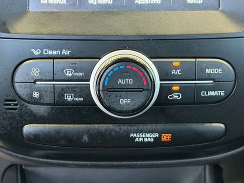 Used 2019 Kia Soul + image 29