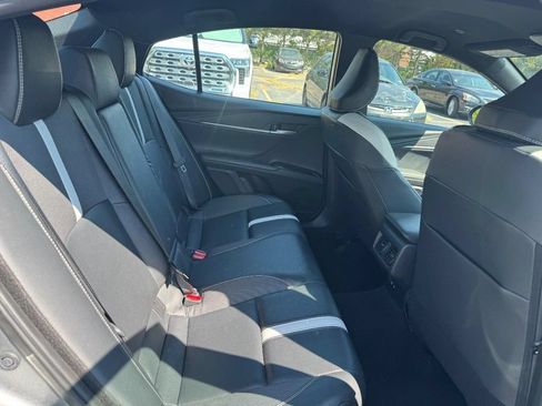 Used 2025 Toyota Camry SE FWD image 14
