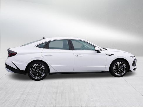 Certified 2026 Hyundai Sonata SEL AWD/4WD image 8