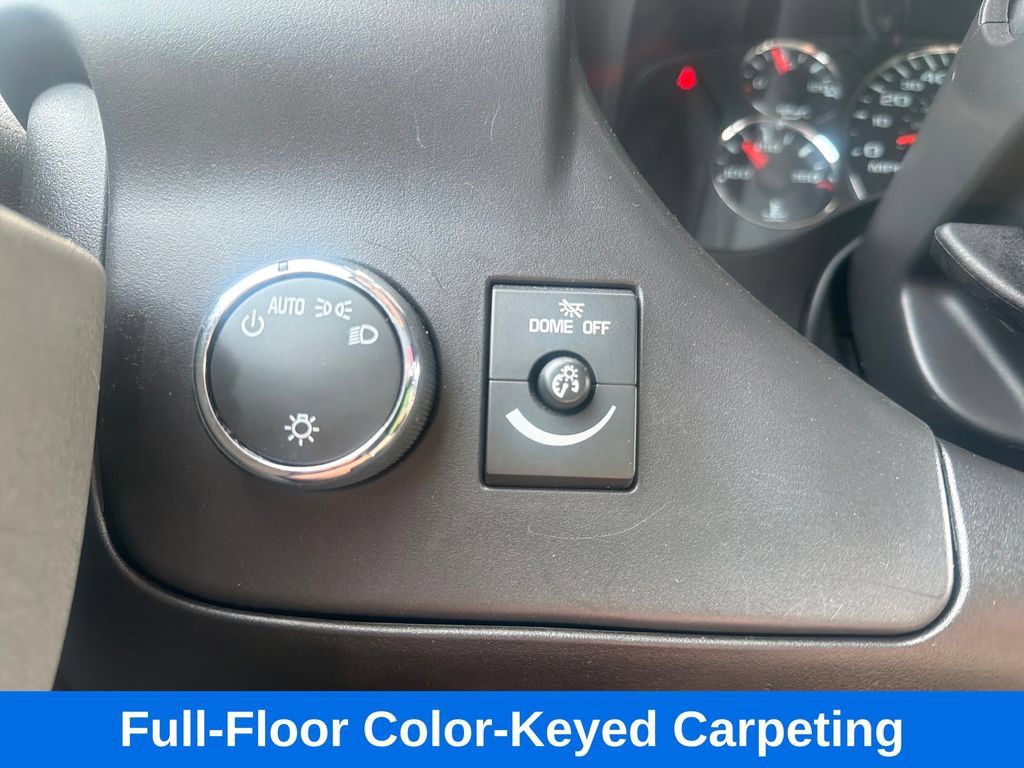 Used 2025 GMC Savana 3500 LT w/ LT Preferred Equipment Group RWD image 19