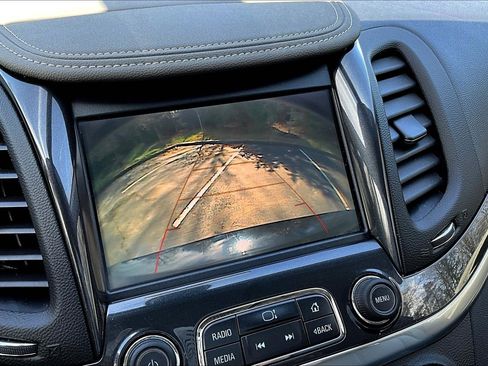 Used 2018 Chevrolet Impala LS FWD image 14