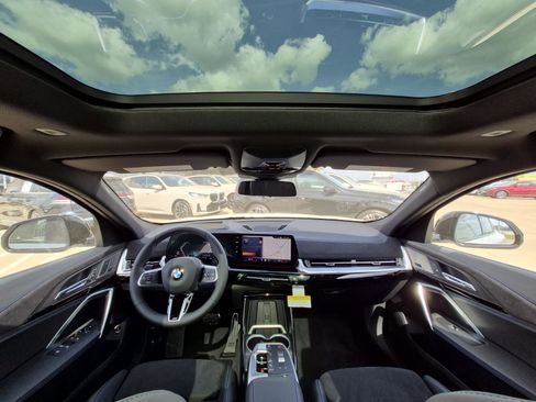 New 2026 BMW X2 xDrive28i w/ Technology Package AWD/4WD image 19