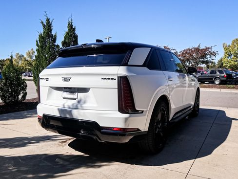 Used 2025 Cadillac Escalade IQ Sport 2 image 10