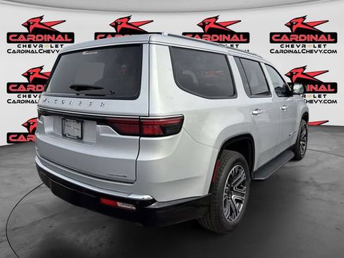 Used 2023 Jeep Wagoneer Series II AWD/4WD image 4