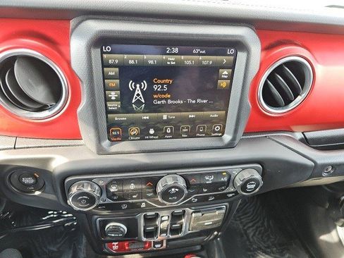 Used 2021 Jeep Wrangler Unlimited Rubicon image 24