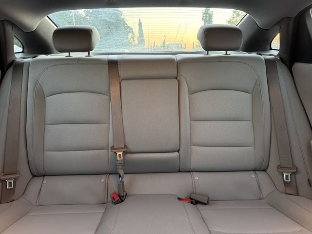 Used 2024 Chevrolet Malibu LT FWD image 25
