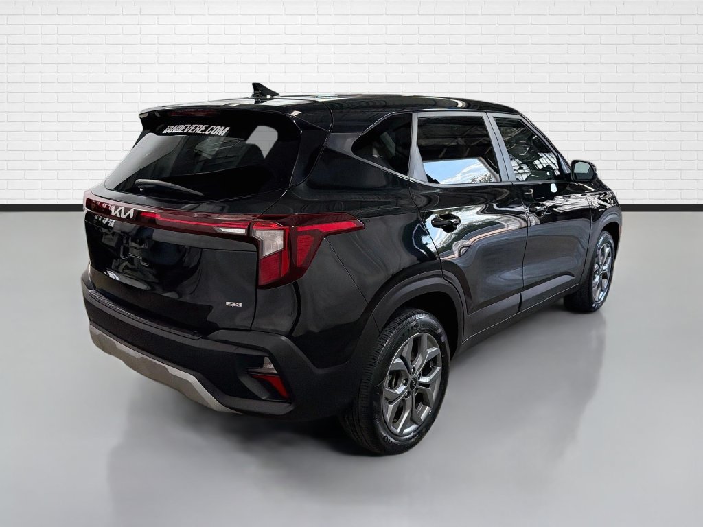 Used 2025 Kia Seltos LX AWD/4WD image 9