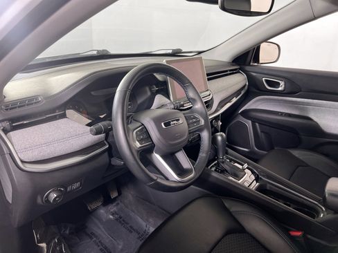 Used 2022 Jeep Compass Latitude w/ Convenience Group AWD/4WD image 9