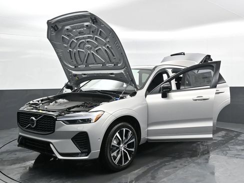 New 2025 Volvo XC60 B5 Plus w/ Protection Package Premier image 48