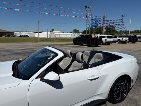 Used 2024 Ford Mustang Premium RWD image 11