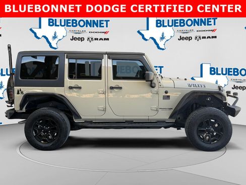 Used 2018 Jeep Wrangler Unlimited Sport AWD/4WD image 4