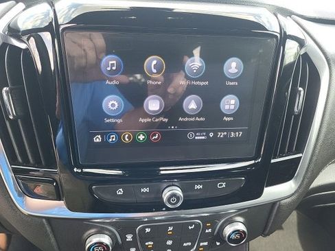 Used 2023 Chevrolet Traverse LT FWD image 33