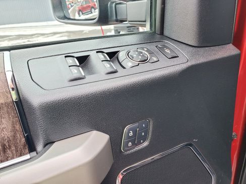 Used 2019 Ford F250 Lariat w/ Lariat Ultimate Package image 17