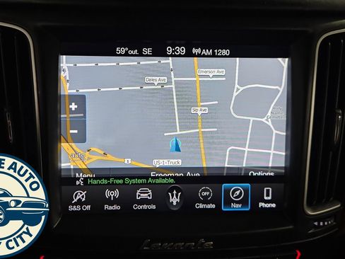 Used 2019 Maserati Levante GranLusso AWD/4WD image 17