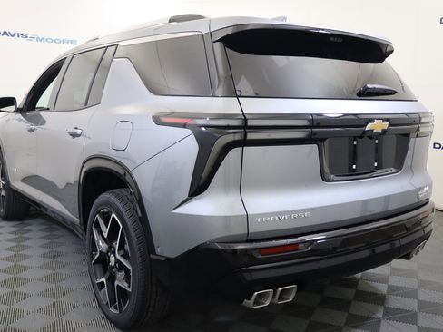 New 2026 Chevrolet Traverse High Country w/ LPO, Floor Liner Package image 8