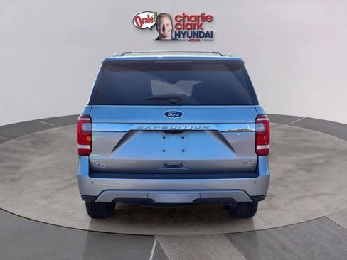 Used 2021 Ford Expedition XLT image 4