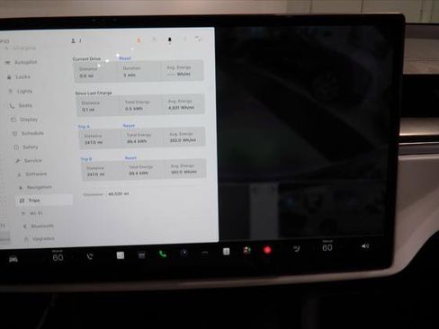 Used 2022 Tesla Model X Plaid image 19