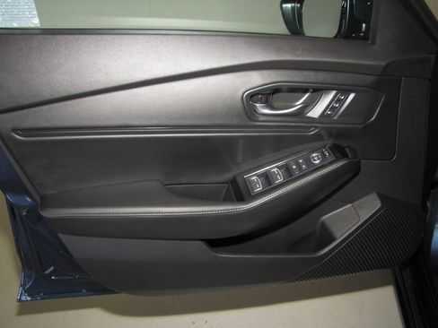 Used 2025 Honda Accord Touring image 10