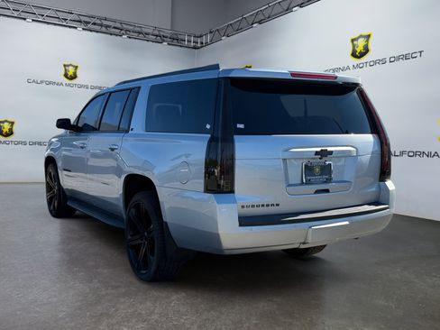 Used 2018 Chevrolet Suburban LT image 3