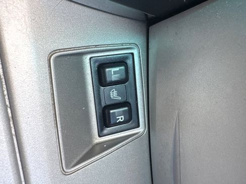 Used 2011 Toyota Camry SE w/ SE/XLE Extra-Value Pkg FWD image 35