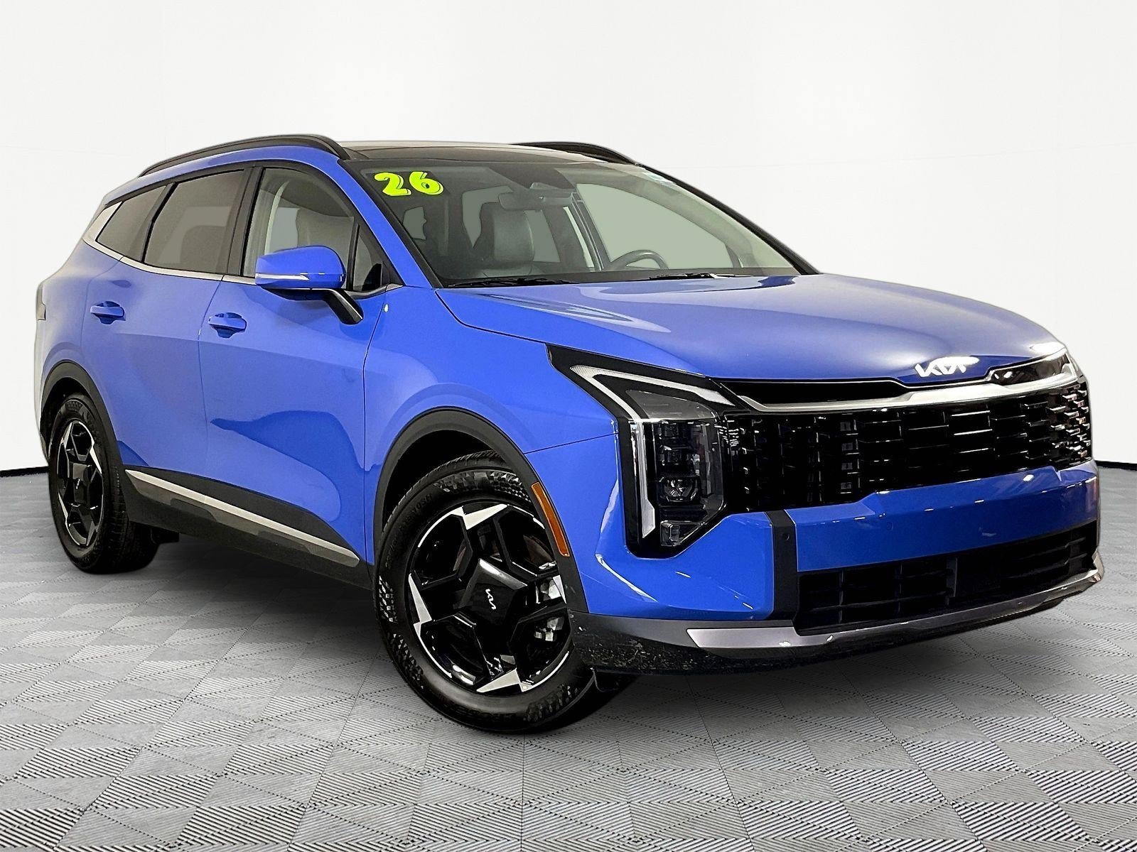 Certified 2026 Kia Sportage EX w/ EX Panorama Roof Package FWD image 3