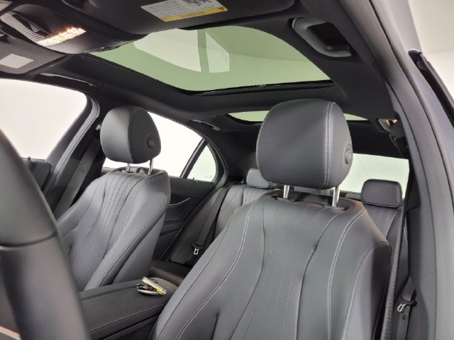 Used 2023 Mercedes-Benz E 350 4MATIC Sedan image 14