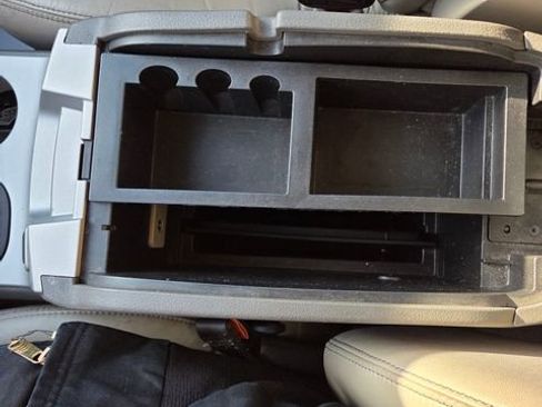 Used 2010 Ford Edge Limited image 27