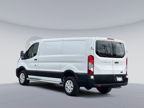 Used 2024 Ford Transit 250 Low Roof w/ Exterior Upgrade Package RWD image 12