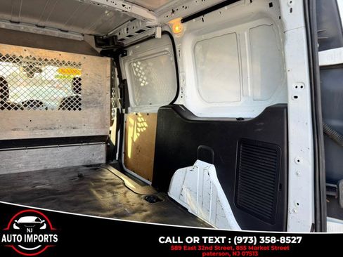 Used 2014 Ford Transit Connect XLT image 24