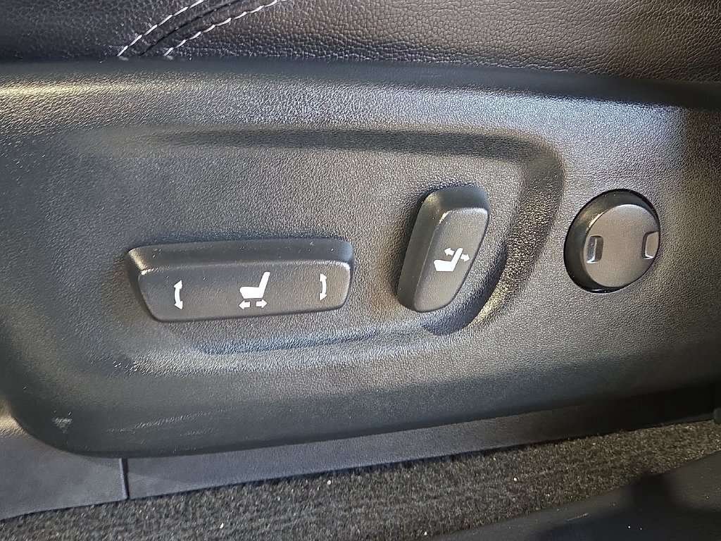 Certified 2022 Toyota 4Runner Limited AWD/4WD image 19