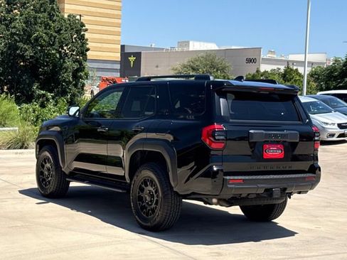 Used 2025 Toyota 4Runner TRD Off-Road Premium AWD/4WD image 4
