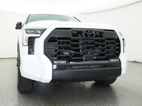 New 2026 Toyota Tundra Limited AWD/4WD image 57