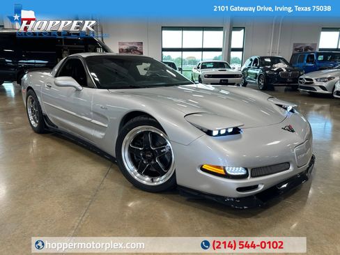 Used 2001 Chevrolet Corvette Z06 w/ Memory Pkg RWD image 1