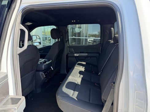 Used 2022 Ford F150 XLT w/ Equipment Group 302A High AWD/4WD image 14