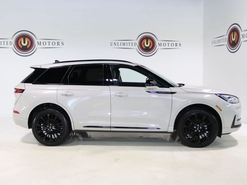 Used 2023 Lincoln Corsair Reserve w/ Jet Appearance Package AWD/4WD image 25