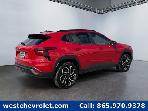 New 2026 Chevrolet Trax RS w/ Driver Confidence Package FWD image 3