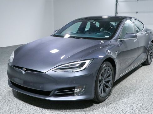 Used 2019 Tesla Model S 75D AWD/4WD image 28