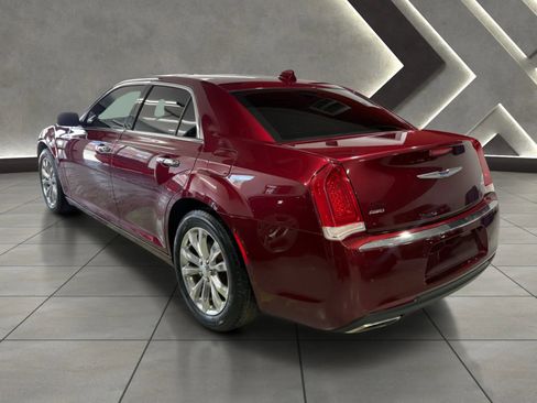 Used 2019 Chrysler 300 Limited w/ Safetytec Plus Group AWD/4WD image 5
