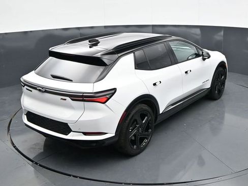 Used 2024 Chevrolet Equinox EV RS image 33