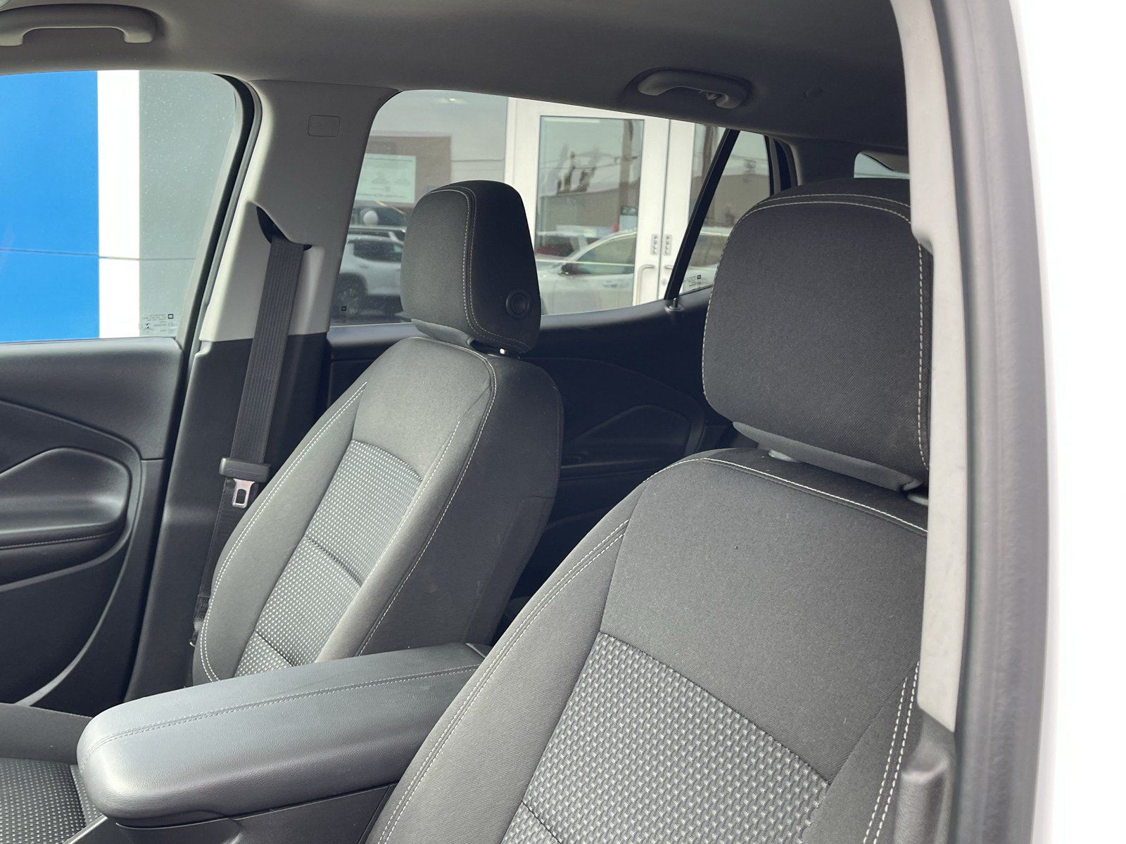 Used 2022 GMC Terrain SLE w/ Driver Convenience Package AWD/4WD image 19