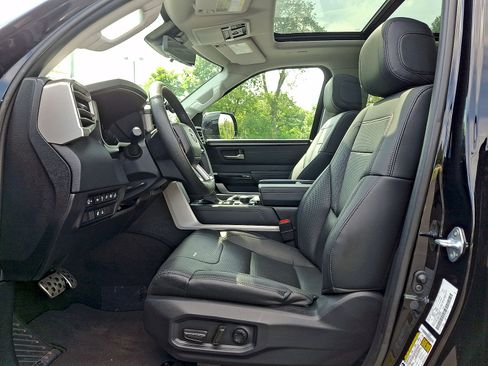 Used 2023 Toyota Tundra Limited w/ TRD Off-Road Package AWD/4WD image 11