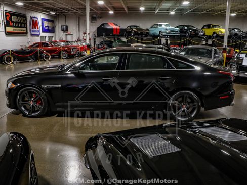Used 2015 Jaguar XJ R LWB image 5