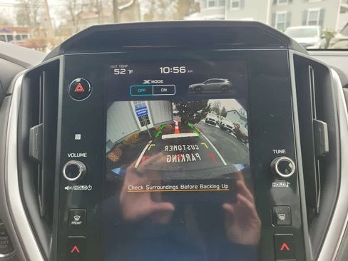 Used 2024 Subaru Crosstrek 2.0i Premium image 14