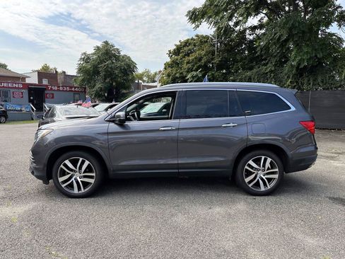 Used 2018 Honda Pilot Touring image 6
