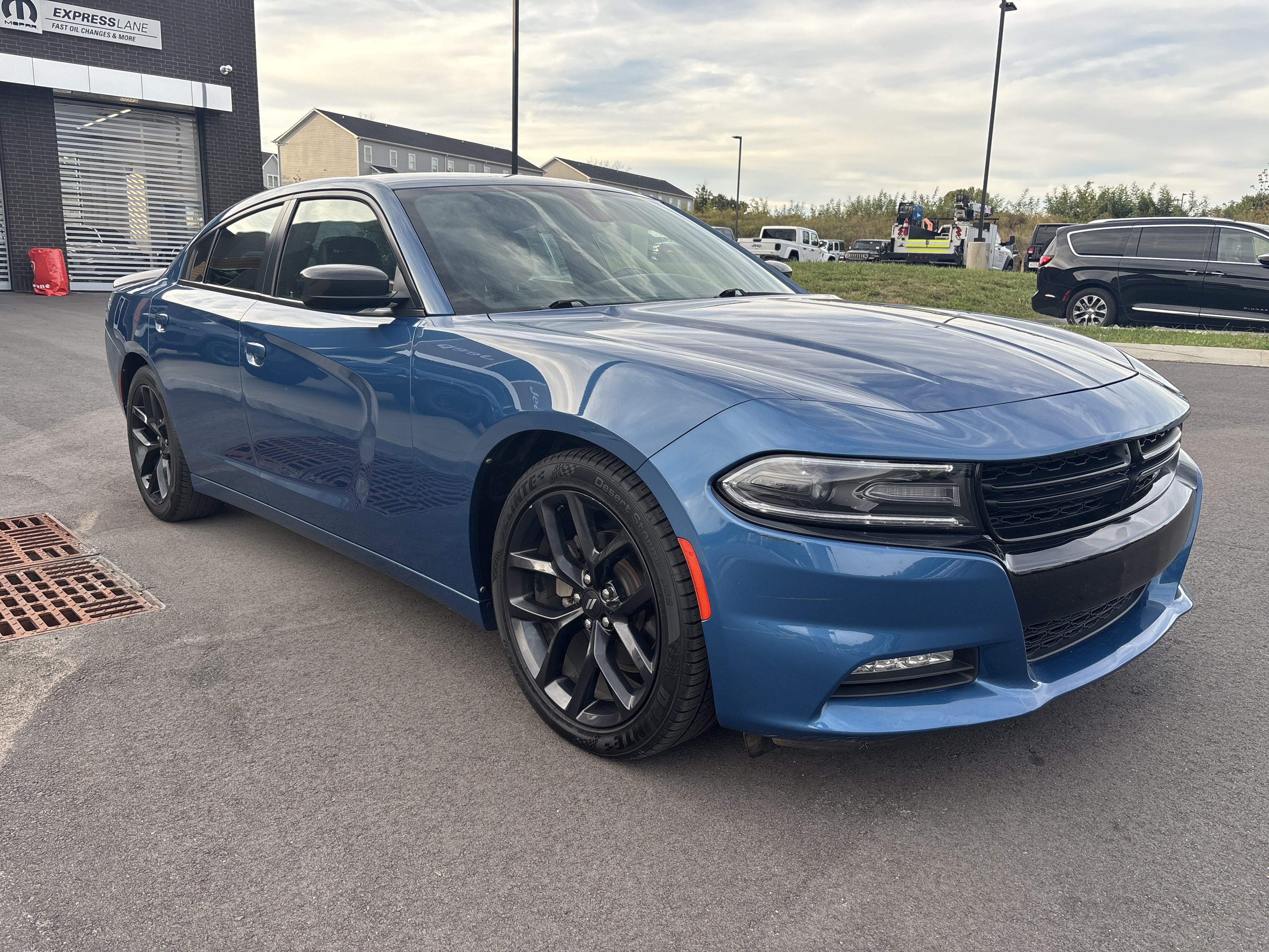 Used 2021 Dodge Charger SXT w/ Plus Group RWD image 7