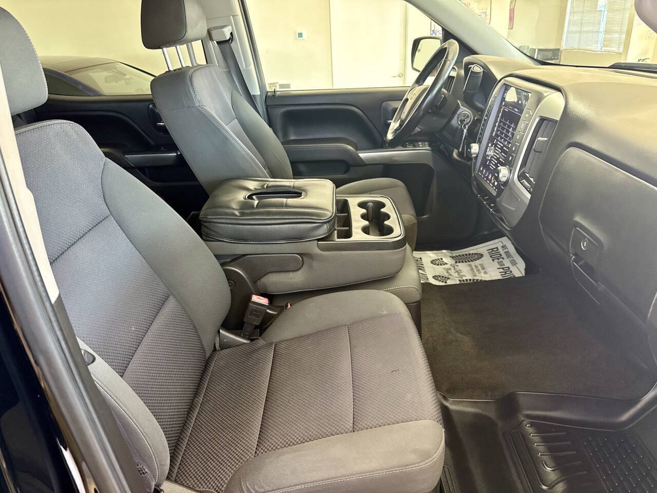 Used 2017 Chevrolet Silverado 1500 LT w/ All Star Edition RWD image 21