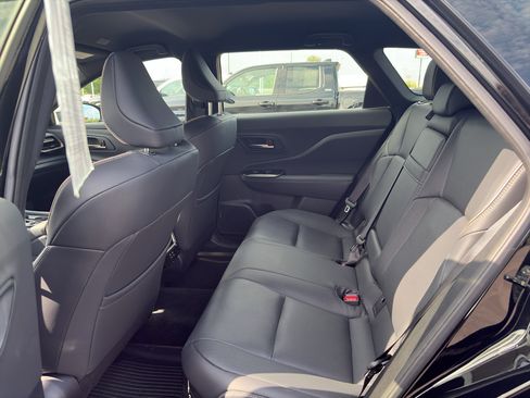 Certified 2025 Toyota Crown Signia AWD/4WD image 10