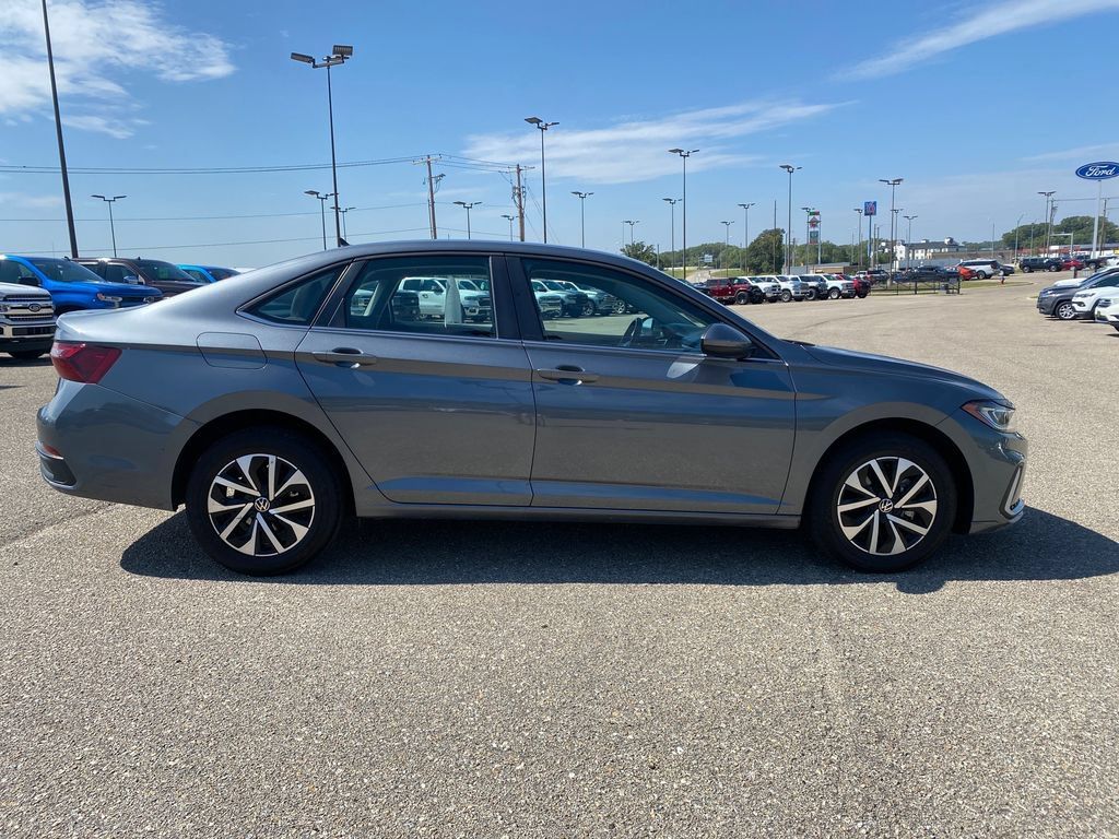 Used 2025 Volkswagen Jetta S FWD image 8
