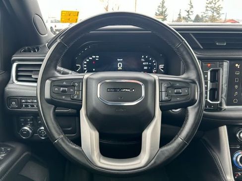 Used 2023 GMC Yukon XL Denali AWD/4WD image 29