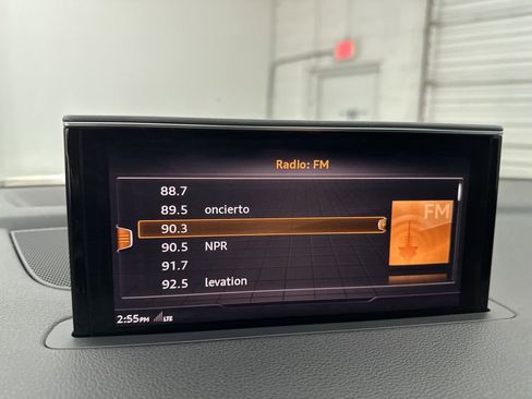 Used 2017 Audi Q7 3.0T Prestige image 15